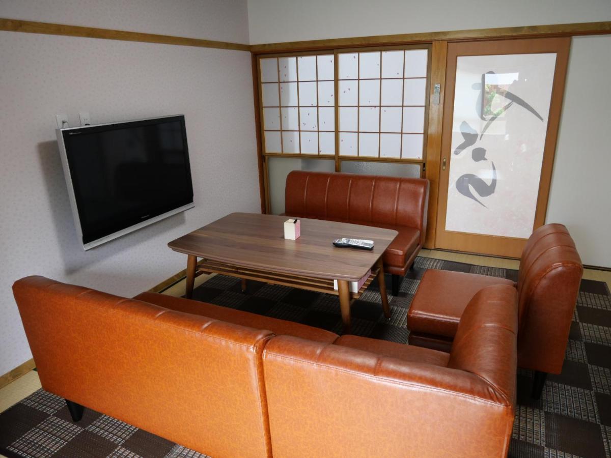 Sakura Aburaya Villa Такаяма Екстериор снимка